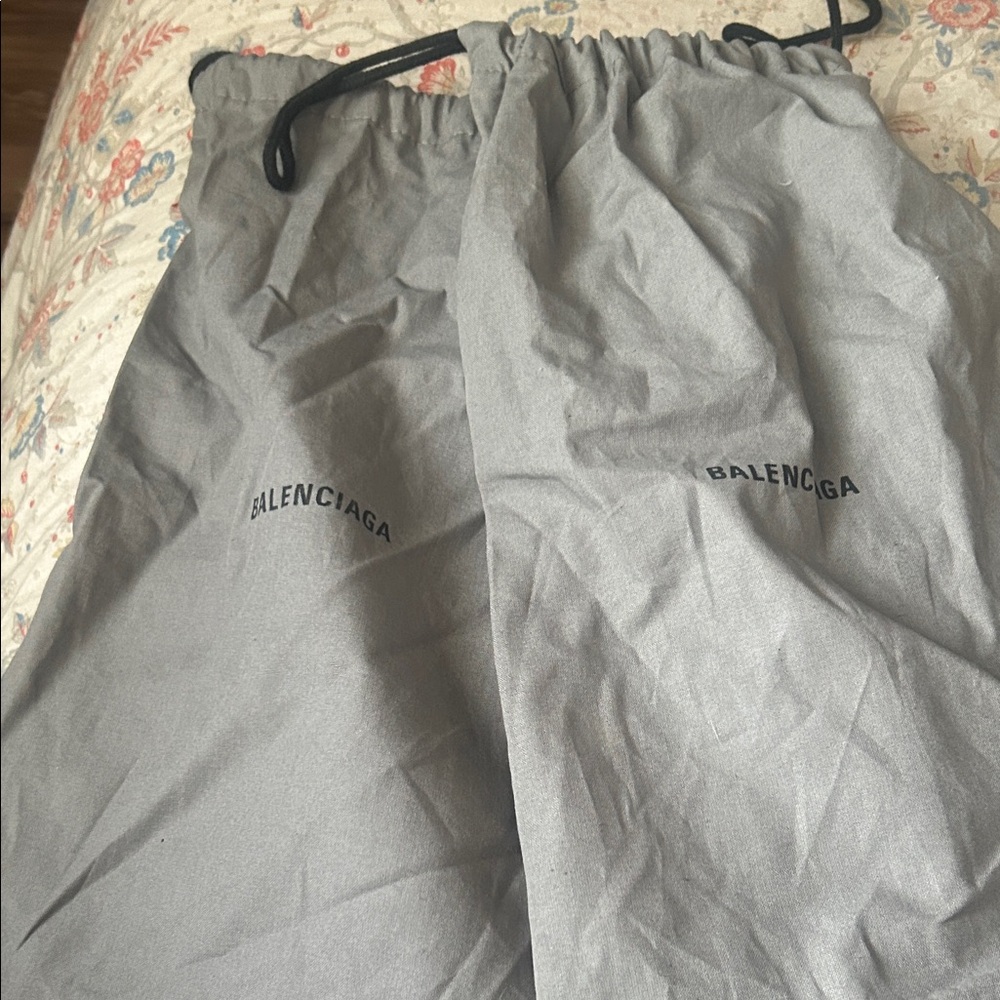 Balenciaga White Slide Sandals - Picture 4 of 10